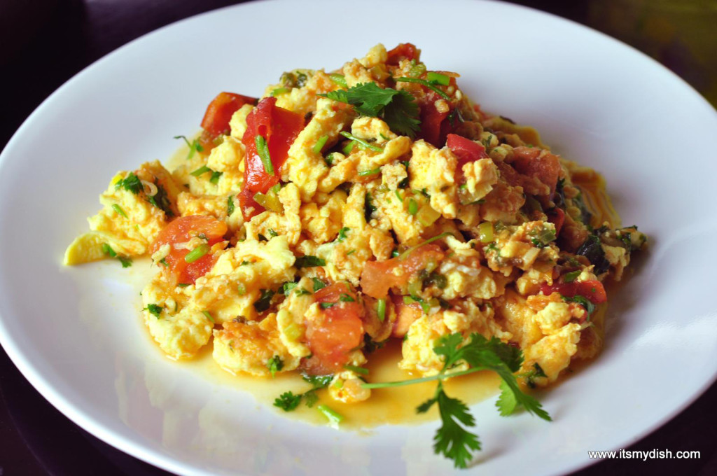 scramble egg with tomatoes (番茄炒蛋)