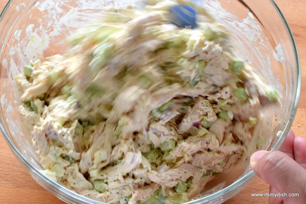 chicke-salad-mixing