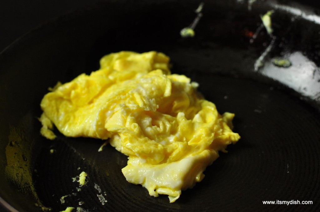 Mu Shu Pork - scramble eggs