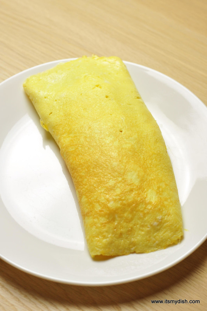 Omelet Fried rice - flipped